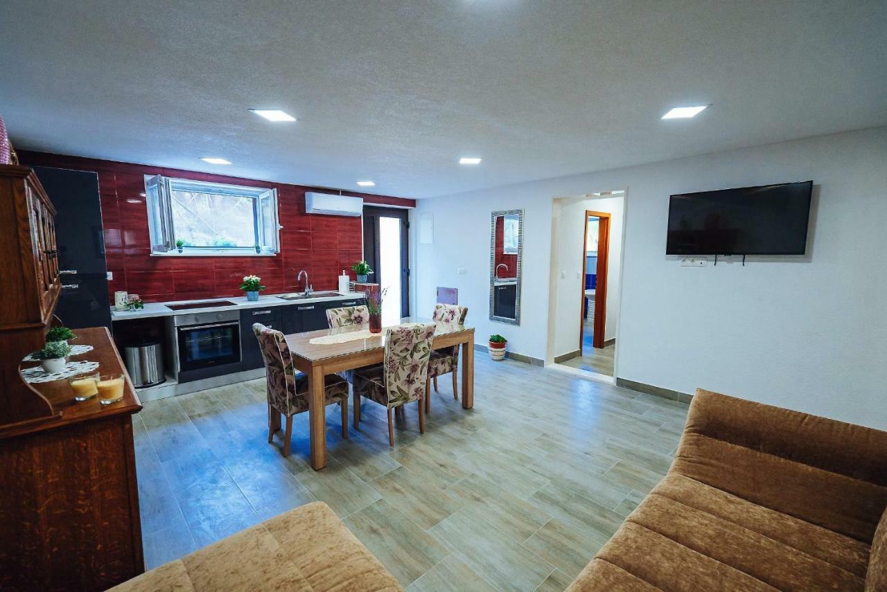 Apartman Kristina Appartement Split Buitenkant foto